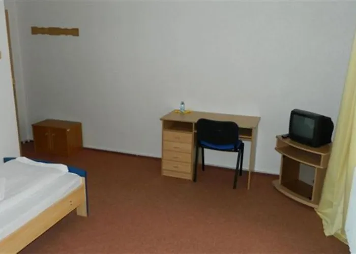 Отель Maria Острава