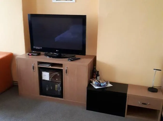 Отель Maria Острава