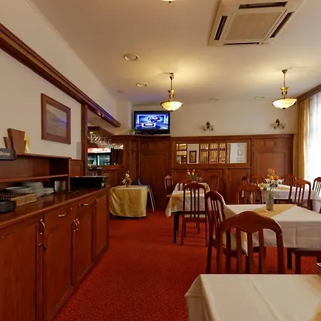 Hotel Maria 3*