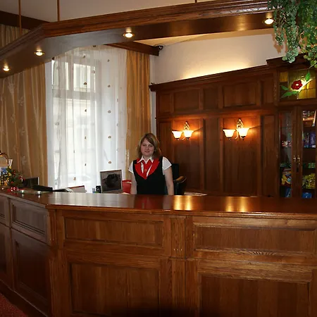 Maria 3*